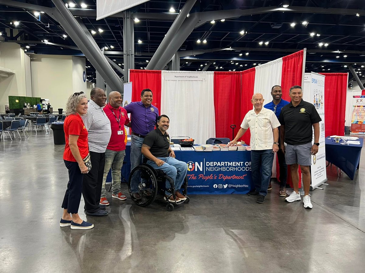NeighborHOU's tweet photo. Thank you to everyone who joined us at the Mayor’s Back to School Fest! We enjoyed connecting with Houston families and sharing valuable City resources. Special thanks to our volunteers and Original Villa Arcos for providing breakfast and helping make the event a success! https://t.co/oaDT3cGRW7