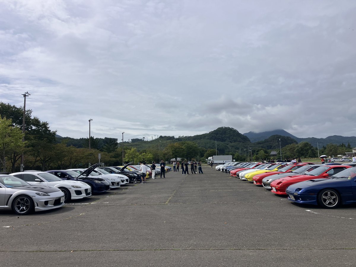 Eon9R's tweet photo. ◎エントリーについて◎
ロータリーエンジン搭載車のミーティングですが
他のお車や徒歩でのエントリ��も可能です。
ロータリー好きの皆さまのご参加を心よりお待ちしております。

ご不明な点がございましたら、DMまたは、下記までお気軽にお問い合わせください。
 tohokuremt@gmail.com

↓続く↓ https://t.co/Uyto8c0DzZ