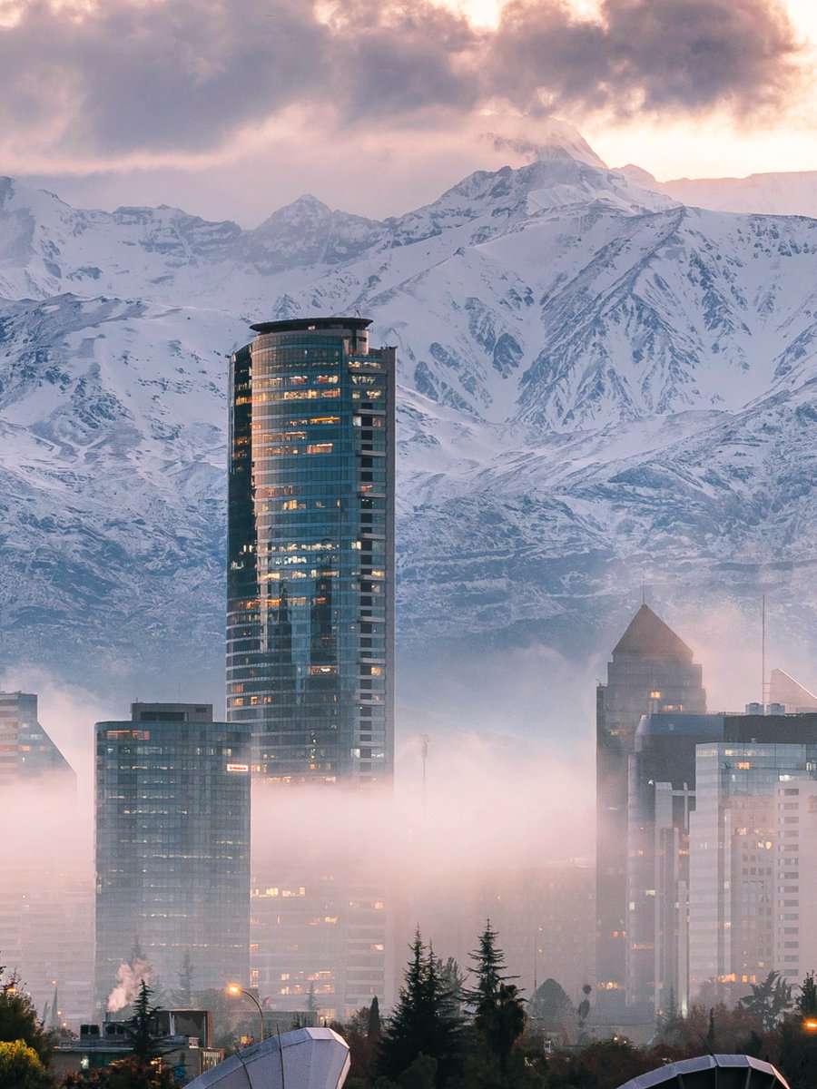 janovc's tweet photo. #Santiago #Niebla #Invierno https://t.co/75NVZjHxHT