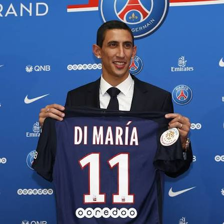 Paristeamfr's tweet photo. 🔴🔵 Petit clin d’œil à l’histoire.

Il y a tout juste 11 ans, jour pour jour, Ángel Di María débarquait au PSG.

En ce 6 août, le Paris Saint-Germain officialise Maghnes Akliouche… qui hérite justement du numéro porté par El Fideo. 🇦🇷✨

Un joli symbole pour ouvrir un nouveau chapitre. #PSG