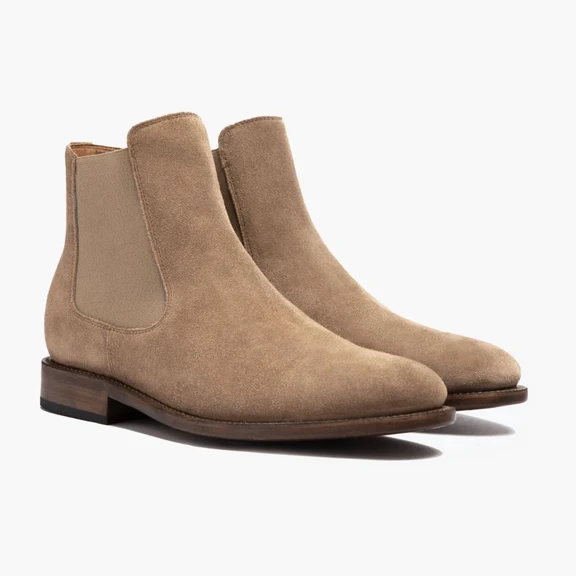 aintgettinn8han's tweet photo. @dieworkwear That fit with the light brown chelsea boots 😂 https://t.co/33EpukZufc