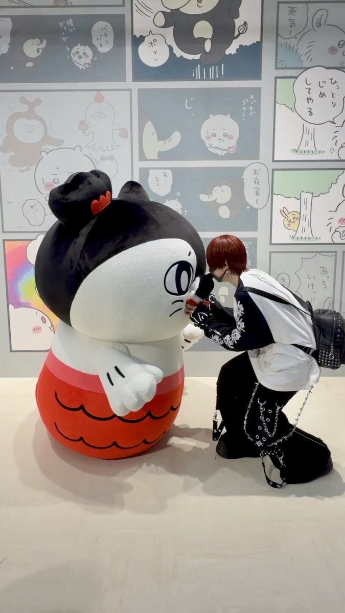 yu_usamomo's tweet photo. セイレーンも可愛すぎた🫶
自分のぬいに喜んでキス❔しに来たけど食べようとは、、、
してないよな｜˙꒳​˙) 

大切な夏の思い出になりました🤳 https://t.co/Tu0m0aw0s5