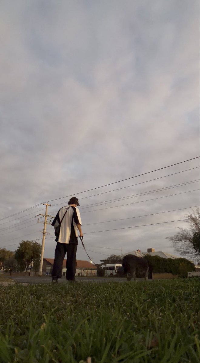 itsryanlemp's tweet photo. Walking https://t.co/uRmBYNvmAA