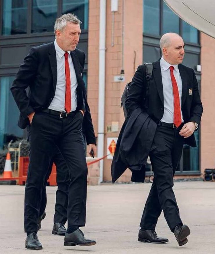 centredevils's tweet photo. 🚨🚨| Manchester United’s summer transfer window so far: 

𝗜𝗡𝗖𝗢𝗠𝗜𝗡𝗚𝗦

Andrey Santos - £50m
Youri Tielemans - £35m
Tynan Thompson - £8m
Karl Darlow - Free

Total spent: £93m*

𝗢𝗨𝗧𝗚𝗢𝗜𝗡𝗚𝗦

Rasmus Hojlund - £44m
Radek Vítek - £14m
Tyler Fredricson - Undisclosed
André Onana - Loan (£1.3m fee)
Altay Bayındır - Loan (Undisclosed)
Tyrell Malacia - Released
Jadon Sancho - Released
Casemiro - Released
Mason Greenwood - £11m

Total received: £70.3m*

Net spend: £22.7m*

*Fee includes potential add-ons.