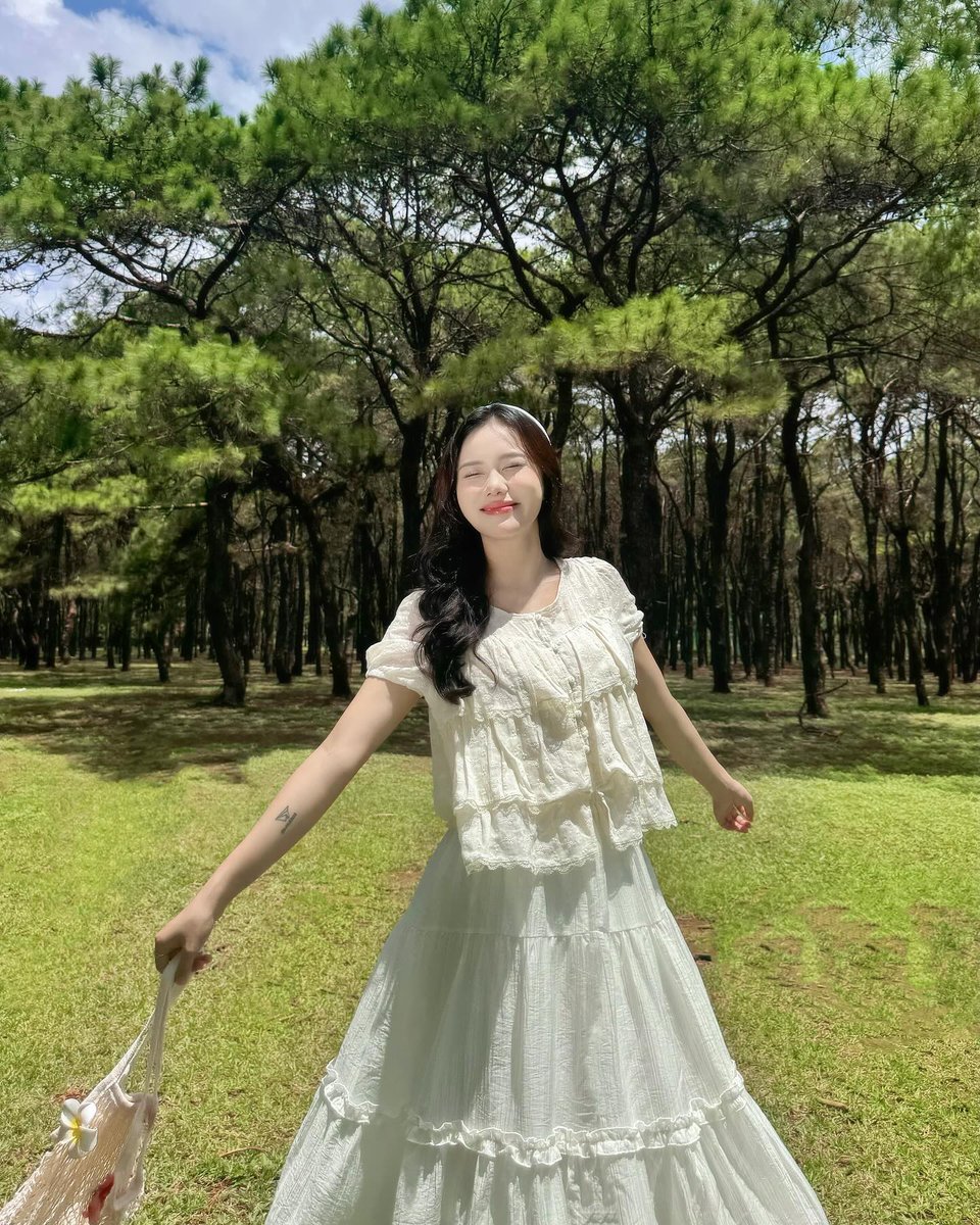 vikysweet2's tweet photo. Yo! 😎 Quick reminder: you are enough, and you’ve always been. Believe it. ☀️
jmHD https://t.co/xd0GfuAuIc