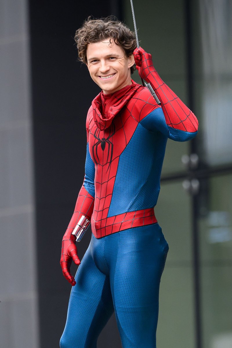 sii_kuga's tweet photo. 最後は「スパイダーマンーブランド・ニュー・デイ」。主役の俳優（トム・ホランド）は三代目のスパイダーマン。当初は高校生みたいな若い感じもあったのですが、本作では大人ぽくなった印象です。また、筋肉も凄く鍛えているようで凄い肉体も披露しています。もちろん、悪者をやっつけるというのは同じ https://t.co/LEQRkMQZYX