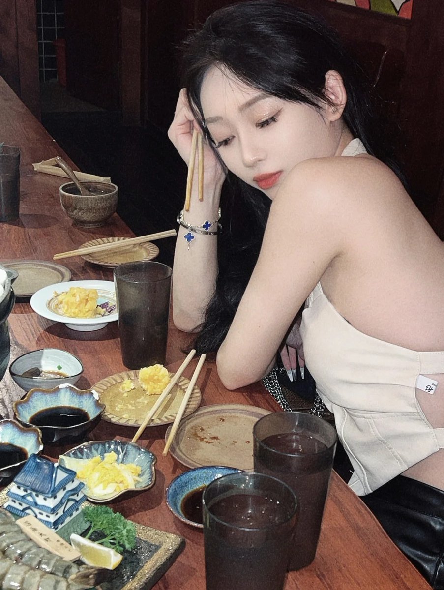 0714Honami's tweet photo. 他们都喜欢我 却都不了解我
#微薰 https://t.co/ntpKD3zuBx