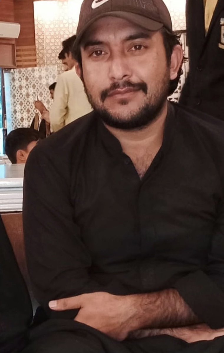 rahman_murad8's tweet photo. Khalil, as an MPhil student, was a conscious learner and always supported his fellows. His abduction is a harm to the harmony of our community. We demand his immediate release along with other abducted students.
#ReleaseKhalilBaloch
#SaveBalochStudents
#SaveBalochStudentsUoK https://t.co/tXzo1WwEks
