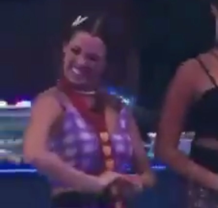 xdarkholme's tweet photo. joguei o nome dele no tiktok e ele é uma delicinha até to começando a aceitar https://t.co/yZ5FxBEG7t