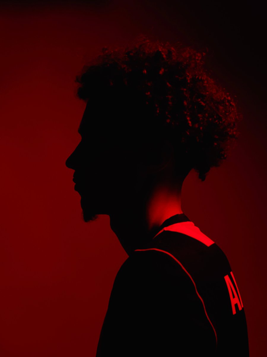PSG_inside's tweet photo. ⏳👀 https://t.co/w36Sxi3KNX