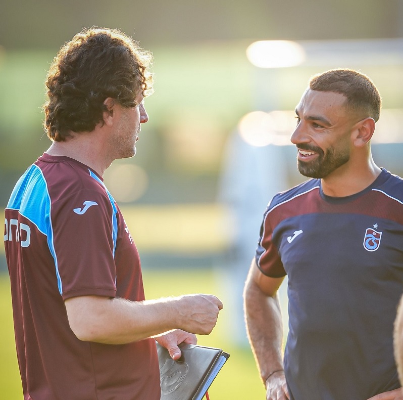 futbolarena's tweet photo. Salah &amp; Fatih Tekke. 🔴🔵 https://t.co/X78WqeV74u