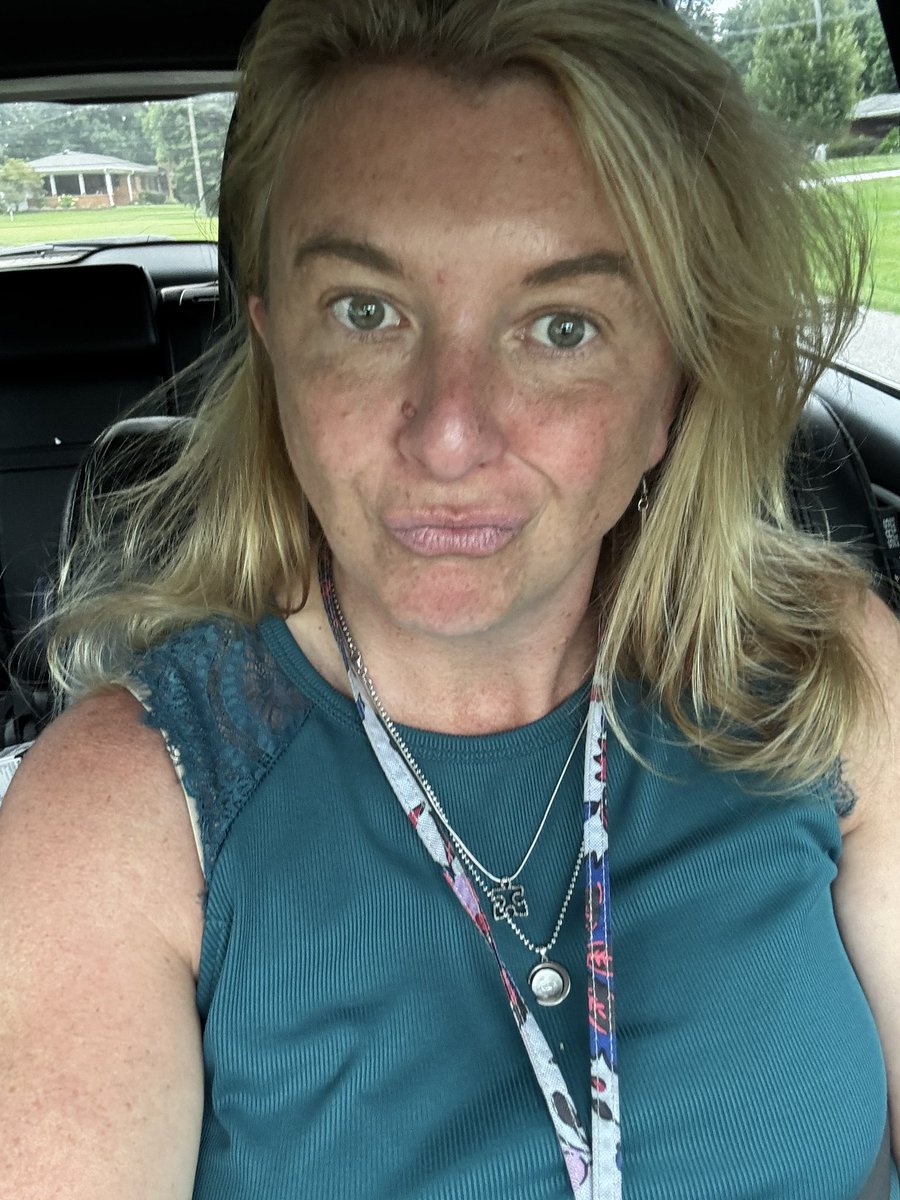 justbeingbeth3's tweet photo. Thursday !!! Yessssss https://t.co/7oP9UR4Lz7