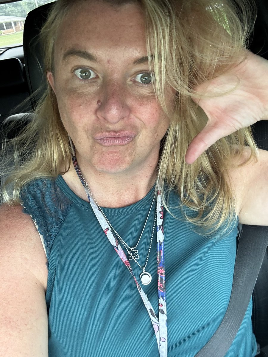 justbeingbeth3's tweet photo. Thursday !!! Yessssss https://t.co/7oP9UR4Lz7