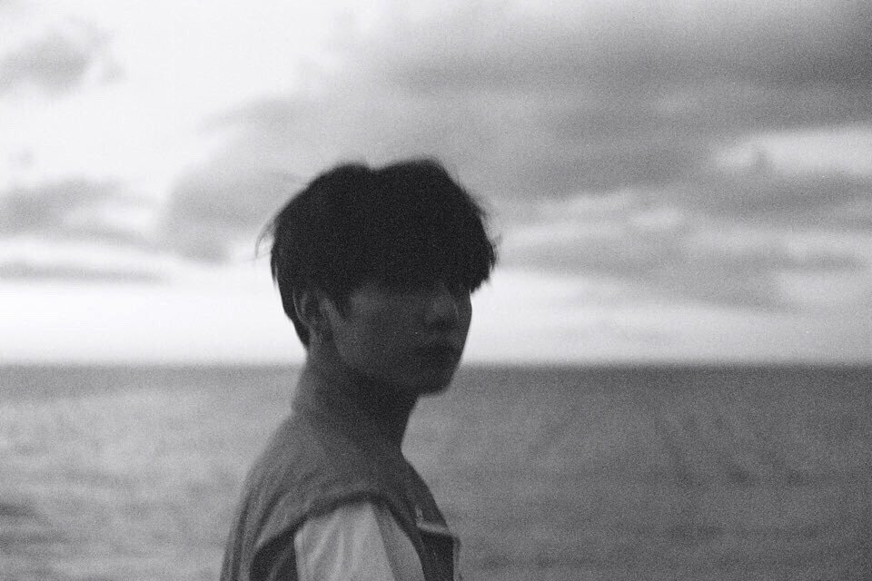 taekook2601x's tweet photo. Taehyung knew it before Chanel, and everyone else https://t.co/eUanA8fSuY