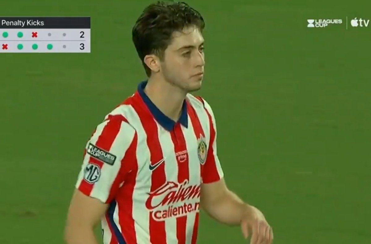jimsss05's tweet photo. oigan pero qué bien se veía en el partido de ayer ehh, la barba todo que ver 🥰🥰 https://t.co/Q7qZtxdPtR