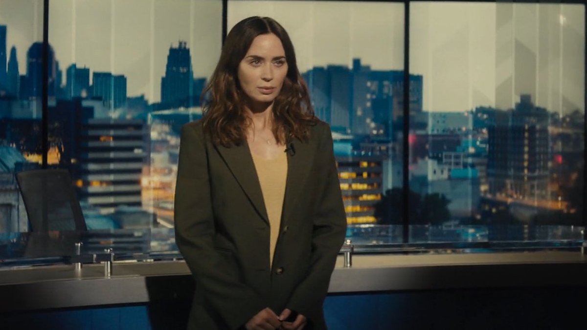 badpostblunt's tweet photo. Emily Blunt has WON the Critics Choice Awards of “Best Actress in a Science Fiction” for Disclosure Day. https://t.co/0p0UFKJG5e