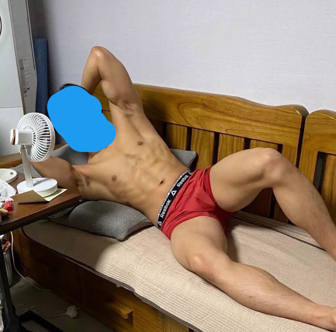 qudbtbajgh's tweet photo. 심심하네 운동부 자대하거나 뎀할사람 #대물 #자지 #맘눌뎀 #ㄱㅊㅅ #ㄱㅇ #게친소 #게이 https://t.co/OakHUZjTH2