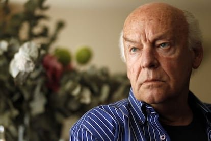 jornalnota's tweet photo. "Gosto de gente sentipensante,  
que não separa a razão do coração.  
Que sente e pensa ao mesmo tempo.  
Sem divorciar a cabeça do corpo,  
nem a emoção da razão."

Eduardo Galeano https://t.co/B4D2NMEHe9