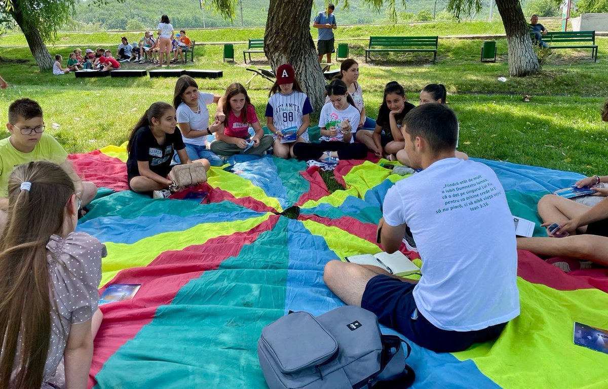 GlobalSignet's tweet photo. Help send kids to camp in Moldova and Ukraine.  Your gift brings Hope to them and changes their lives!  Go ahead and make a difference today: https://t.co/FpbNwctLHH https://t.co/fzGQFBXzE8 https://t.co/ItEenYJToV