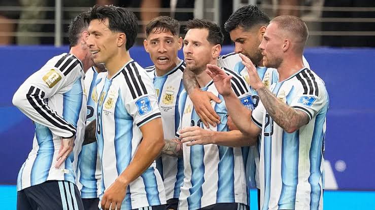 Mrcosmos13's tweet photo. Argentina have declared July 15 as National Football Teams Day in honour of La Albiceleste's dramatic 2-1 victory over England in the semi-finals of the 2026 FIFA World Cup.

Trailing 1-0 until the 85th minute, Argentina scored twice late on to complete a remarkable turnaround and book a place in a second consecutive World Cup final.

The historic victory also reignited Argentina's long-standing claim over the Falkland Islands, giving the result significance far beyond football.