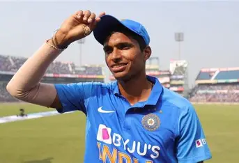 _theyellowstand's tweet photo. 2-0-9-3 👏 Navdeep Saini delivered a brilliant spell for the Outer Delhi Warriors against the South Delhi Superstarz in the DPL. https://t.co/xgVPHTH4j3