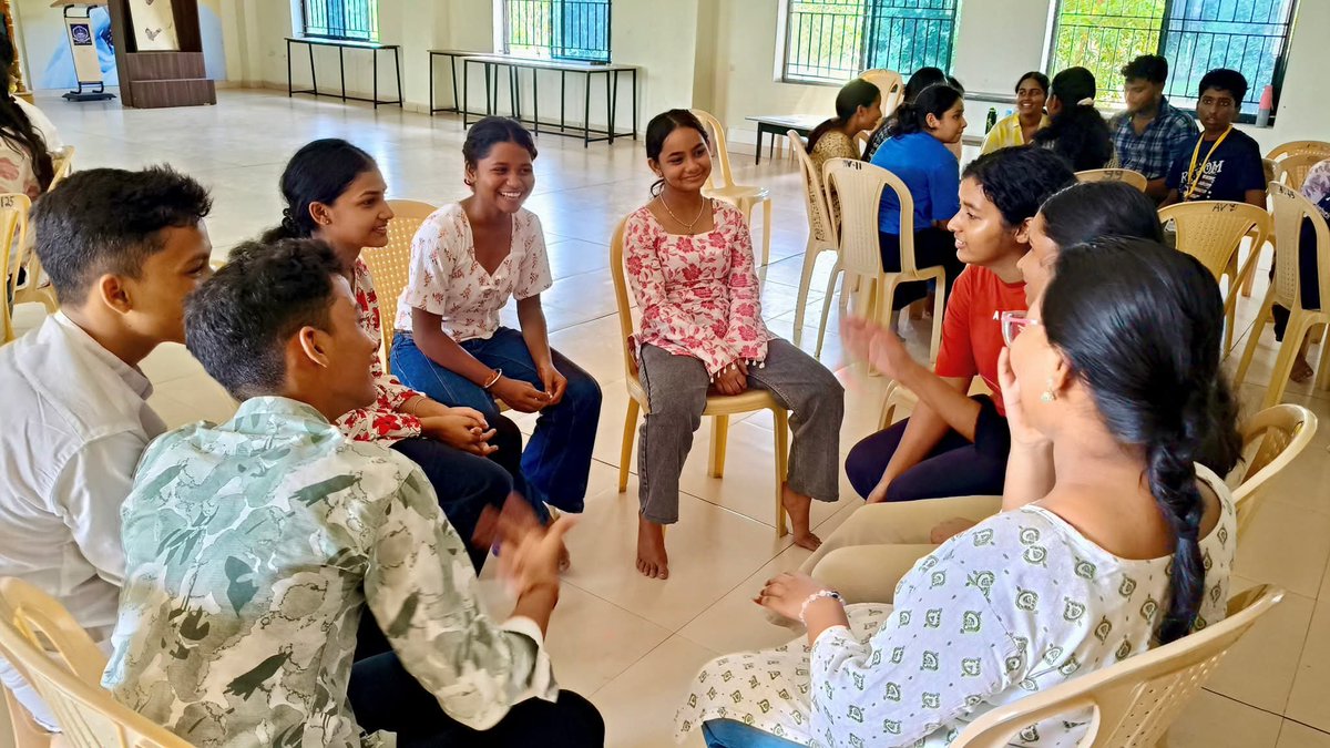 ayudh_india's tweet photo. A two-day workshop on the Foundations of #SanatanaDharma was conducted for the newly registered #AYUDH members in #Bhubaneswar. The workshop introduced participants to fundamental principles of Sanatana Dharma and highlighted how these timeless teachings can be applied in life. https://t.co/Q759JygdzB
