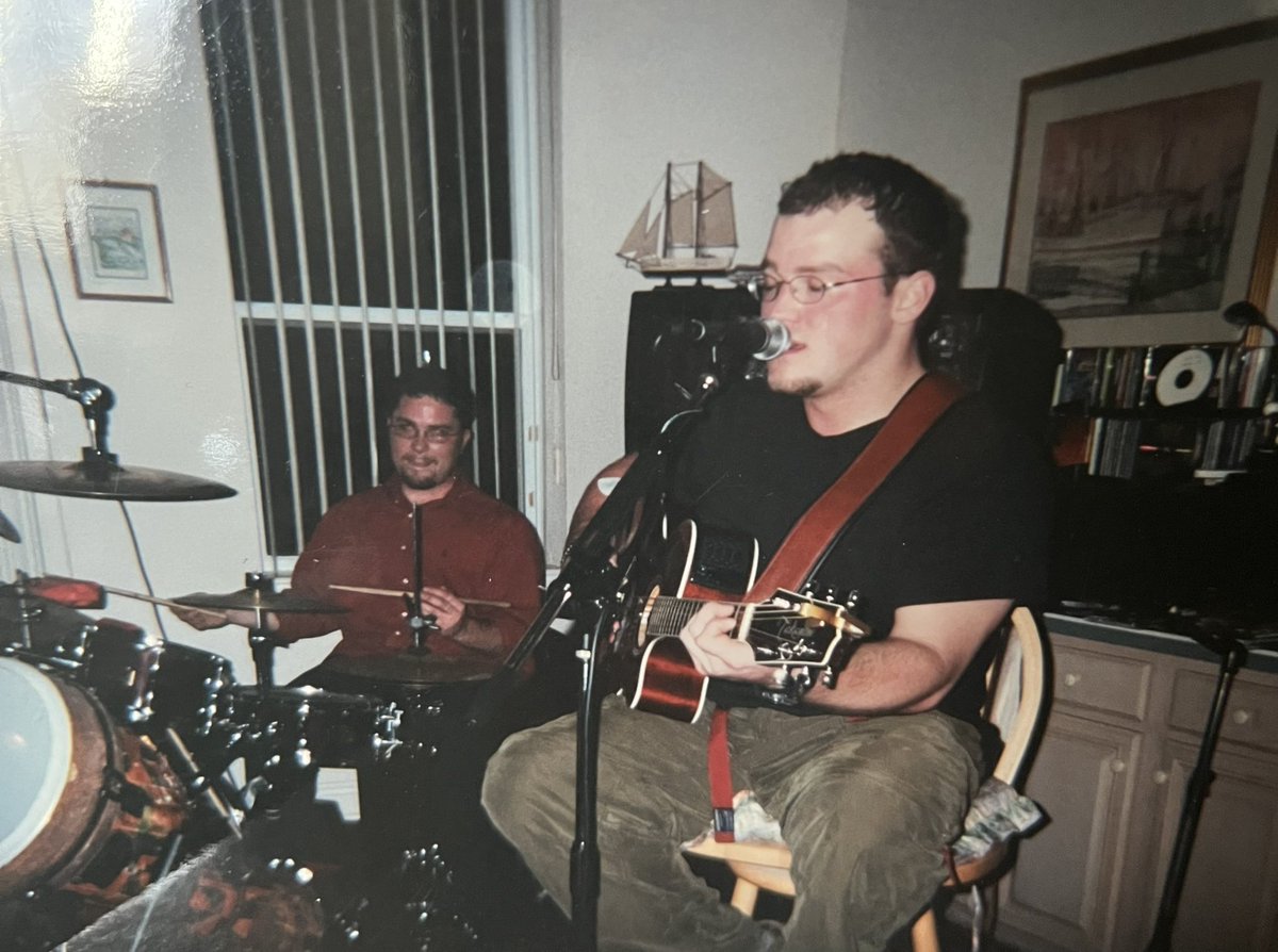 zacbrownband's tweet photo. Before the big stages, there were moments like this.

Who remembers Joey’s in Panama City Beach? https://t.co/vbS9RJFKob