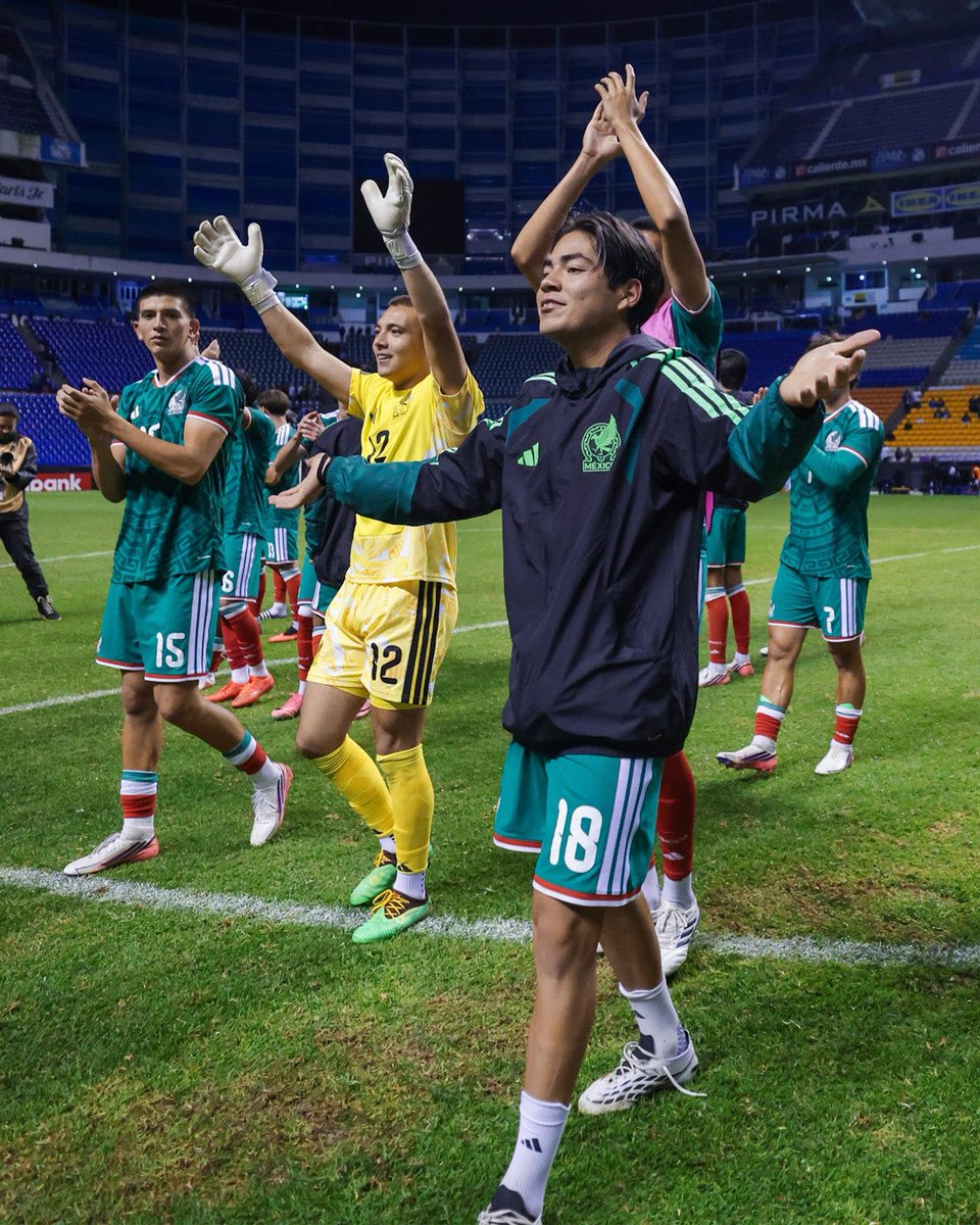 miseleccionsubs's tweet photo. #Sub20 | ¡Gracias por su gran apoyo, Puebla! 🫶🏼

Este triunfo también es suyo y ahora toca buscar el boleto a Juegos Olímpicos en el Estadio Banorte. 🏟️❤️ 

¡Los esperamos!

🎟️ Boletos disponibles: https://t.co/kvGHalXL9b

#ProyectoSelecciones https://t.co/eYT7HJOSn8