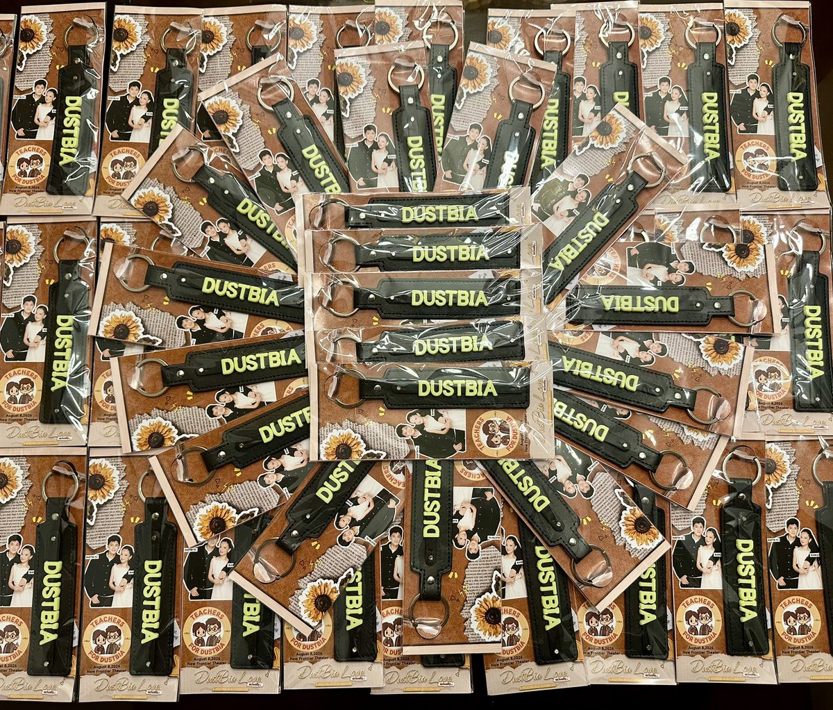 zhabzpt's tweet photo. Happy to share these simple leather keychains with @teachersfordb 💛✨ 
Open for trade din po ☺️ Ano, tara?

#DustBiaLoveActually 💛💛💛 https://t.co/k1Yzwo2l4i