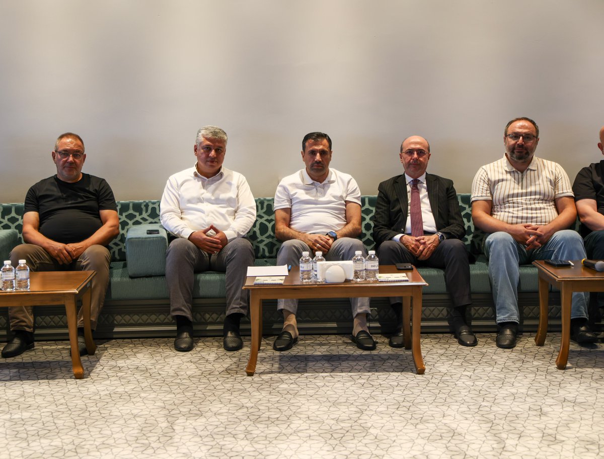 a_pekyatirmaci's tweet photo. AK Parti Konya İl Başkanımız Fatih Özgökçen ve Selçuklu İlçe Başkanımız Arif Bağcı ile birlikte meclis üyelerimizle bir araya gelerek grup toplantımızı gerçekleştirdik.

Selçuklumuzda yaptığımız çalışmaları istişare ettiğimiz toplantımızın hayırlara vesile olmasını diliyorum.

| @fatihozgokcen @arifbagci