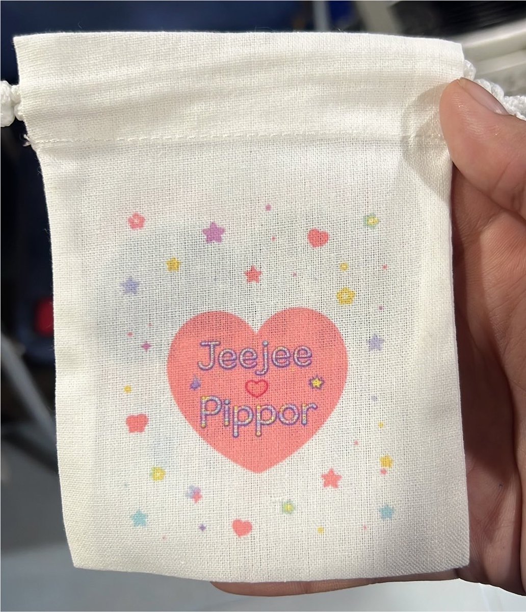 CartoonDnk's tweet photo. ☆—— giveaway ˚⋆🎀 ⋆˙⟡🩵💜 ——໒꒱
( For VAVA #DuangGoRoundConcert ) 

( Rt &amp; แสดงทวีตนี้ ) ถุงหูรูด 15EA

🎠: Impact arena
🎡: 16 Aug 2026

#Duang𝐆o𝐑ound𝐂oncert
#เจอด้วงที่อิมแพ็คนะเธอ 
#vava  #teeteepor https://t.co/qzFqVH31bq