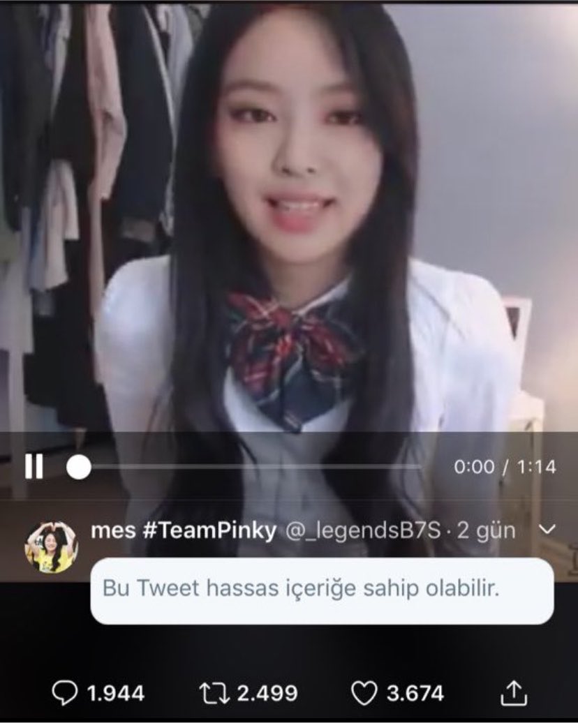 rubyjaniste's tweet photo. Mind you this is your fandom with jennie since day 1 https://t.co/BtfPpOKaK8