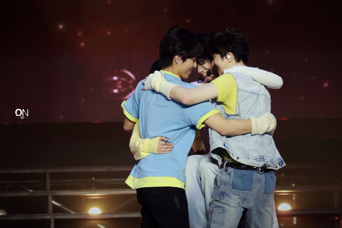 yoneon_723's tweet photo. 💞💞

#TREA6URE_ANNIVER6ARY_2026 
#YOONJAEHYUK #윤재혁 #ジェヒョク 
#TREASURE #트레저 #トレジャー https://t.co/URSL0jYZLL