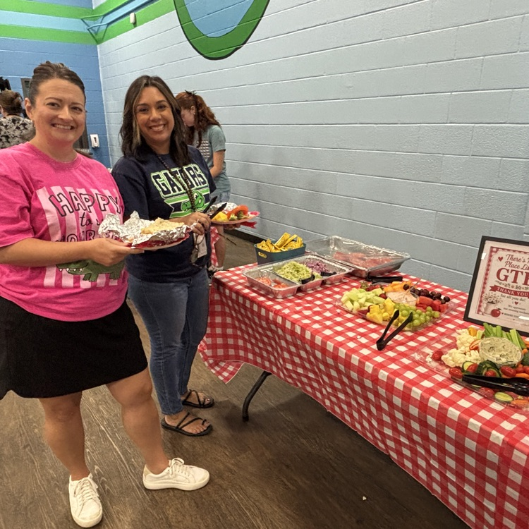 HumbleISD_GTE's tweet photo. Greentree has the BEST PTA around πππ
Thank you so much for the back to school lunch from The Focaccia Bakery and all of the wonderful sweet treats. We appreciate everything you do for our staff and students. ππππ
#noplacelikegreentree #gatorpride
#bestptaever https://t.co/7Tr8P2p5g9