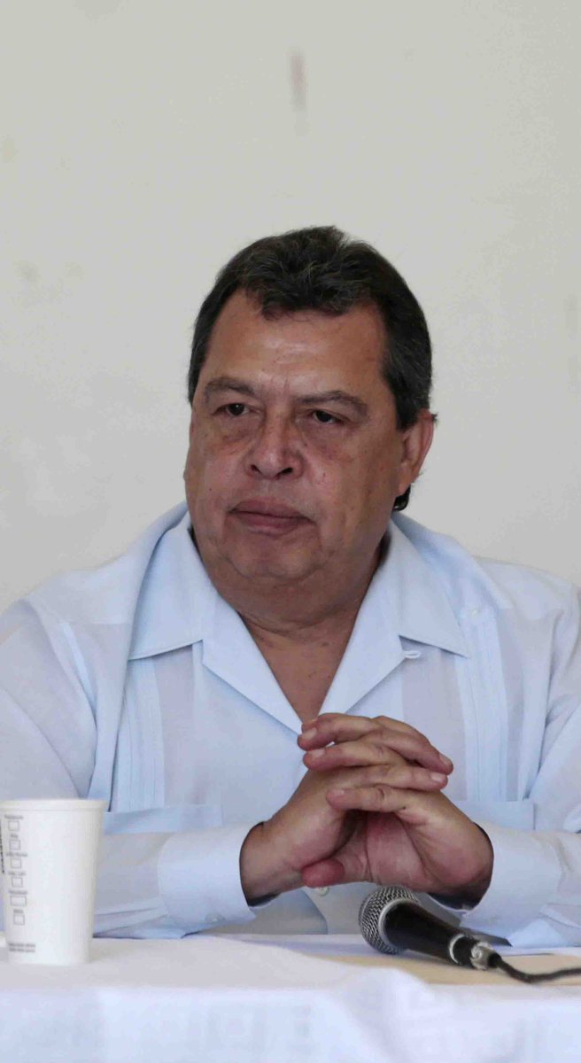 jgnaredo's tweet photo. El exgobernador de Guerrero, el priísta Ángel Aguirre, fue detenido por la Fiscalía. 

Se le acusa de ocultar evidencias en el caso de los 43 estudiantes desaparecidos.

El PRIAN se desmorona rápidamente: hace  unos días fue Ernesto Ruffo. Hoy, este priísta.

¿Quién seguirá? https://t.co/L5KCjZYdiw