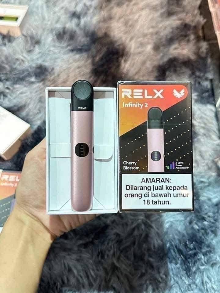 gmjldha29's tweet photo. 💥Next Pro ชุดพร้อมสูบ 770บาท
ได้เครื่อง 1 เครื่อง หัวน้ำยา 2 หัวค่ะ
✅เลือกกลิ่นได้
✅สายคล้องคอ 
✅สายชาร์จ หัวพอต 2 หัว คุ้มสุดๆ
📩 ทักมาเลย พร้อมส่ง! 
@679tslaeหรือ
https://t.co/8eCdsDoKb7
#พอตกทม #พอตส่งด่วน #พอตนนทบุรี #พอตใช้แล้วทิ้ง #พอต #พอตเชียงใหม่ #พอตพัทยา https://t.co/cwW6a4KjGW