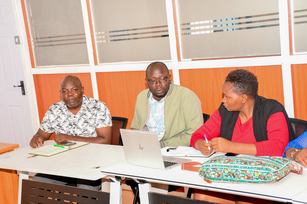 RHARK7's tweet photo. We met with the Director of Public Health &amp; County Assembly representative on implementation of the #RMNCAHAct. Discusswd strengthening prioritization of #AGYWS services &amp; information, advocating for sustainable financing &amp; enhanced accountability by monitoring implementation. https://t.co/zHawQSP23X