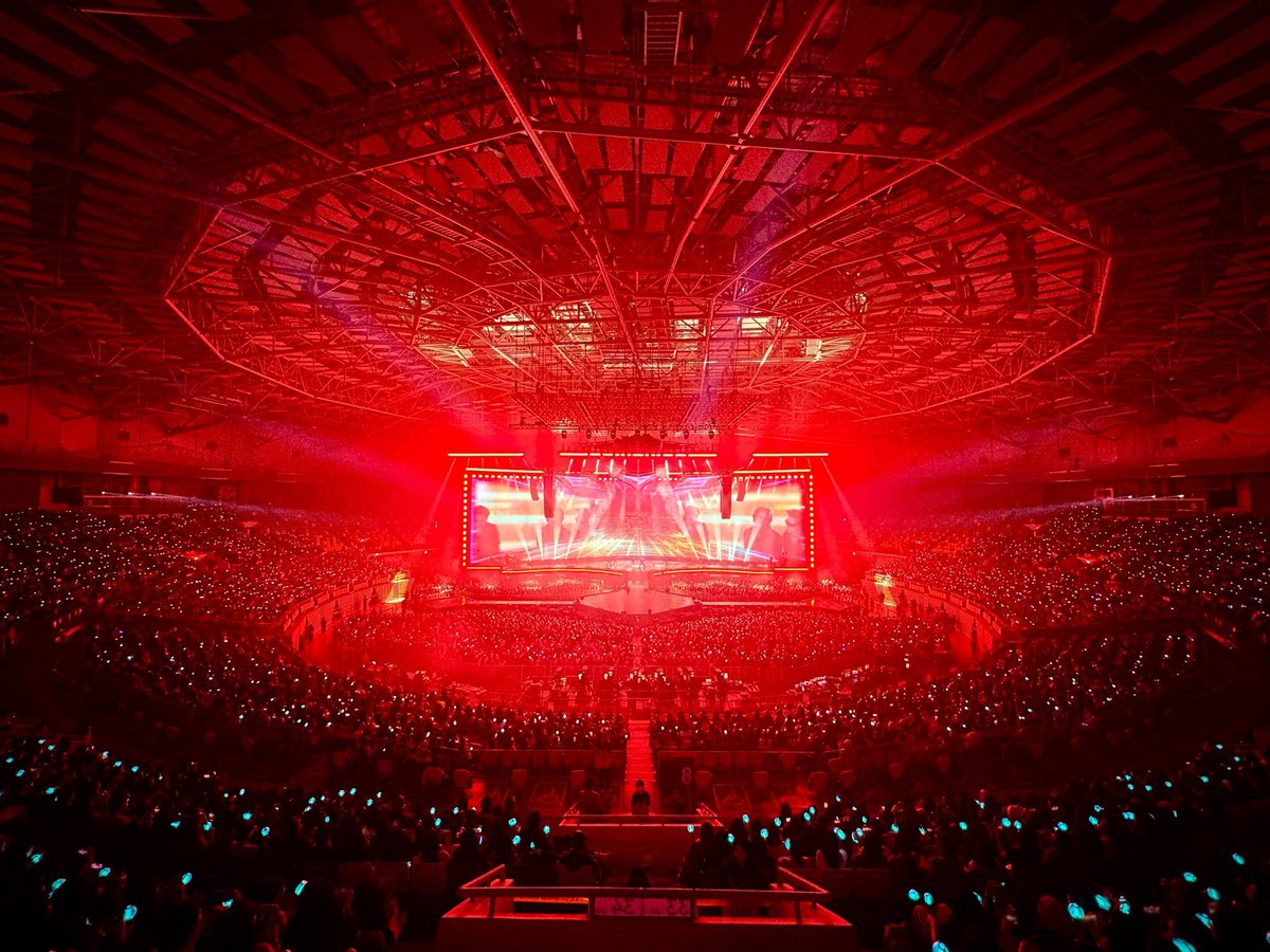 nicotivne's tweet photo. ⵌ오늘의𝗘𝗡𝗛𝗬𝗣𝗘𝗡 : BLOOD SAGA IN SEOUL  ∕  260502 https://t.co/6vjrW9ljeQ