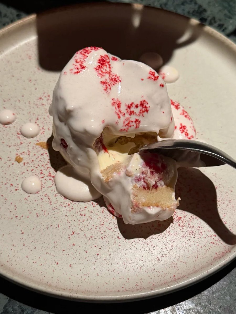 iussdws's tweet photo. Sweet moments with a little touch of happiness. https://t.co/BvGqxDPMBx