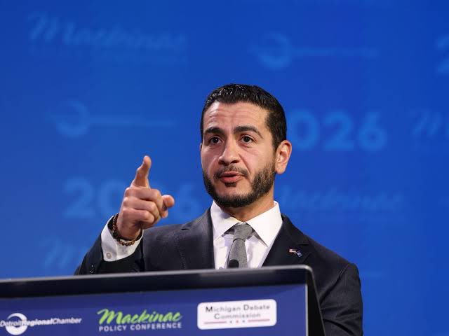 DSA_Watch's tweet photo. 🚨 In blow to Abdul El-Sayed, Decision Desk HQ shifts Michigan Senate Race from Lean Democrat to Tossup https://t.co/ShzkzagGX6
