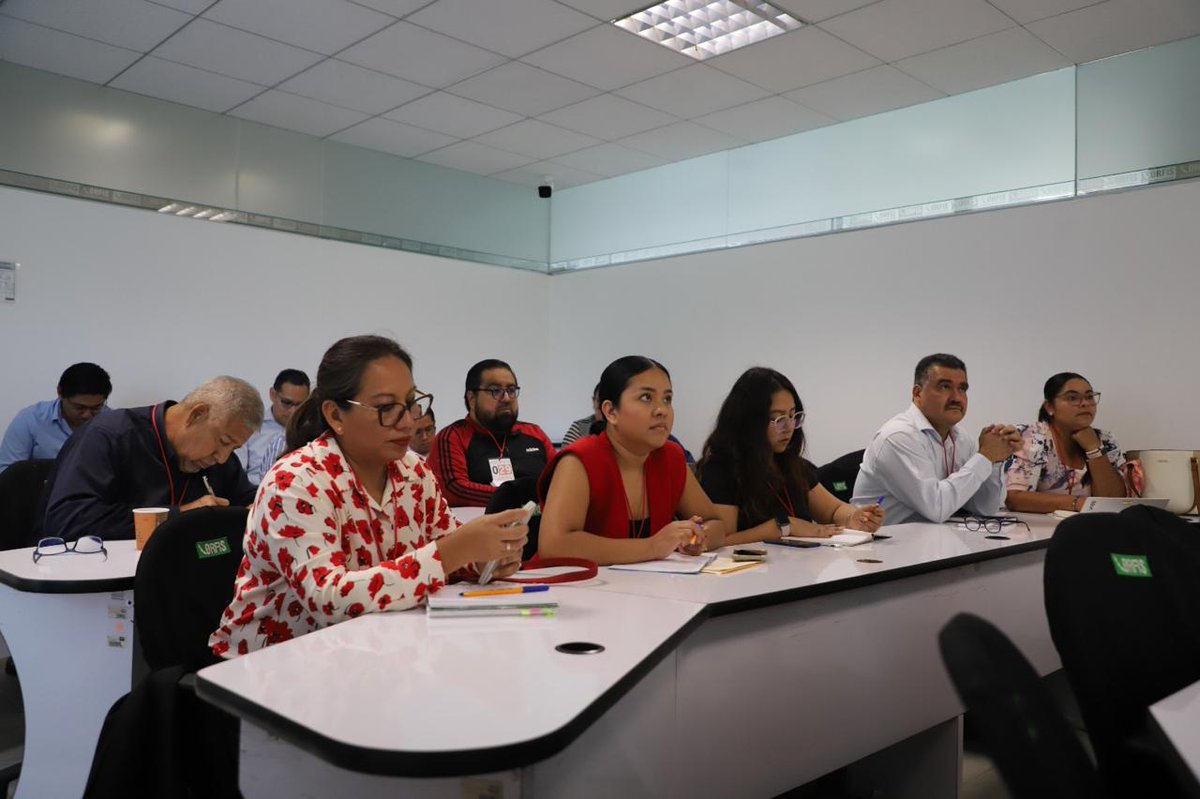 ORFIS_VER's tweet photo. El #ORFIS implementó la "Capacitación para la operatividad de los Sistemas Institucionales del ORFIS", a través de su titular, la Auditora General Mtra. @DeliaGlezCobos, quien recibió a las y a los servidores públicos del municipio de Ángel R. Cabada.
1/2 https://t.co/8WHF8G3LET