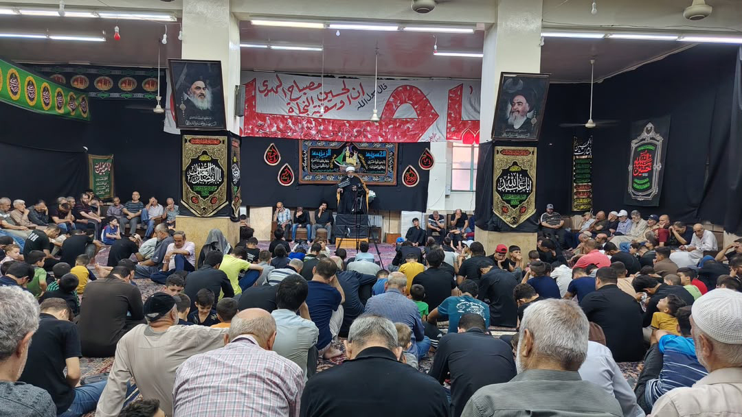 alshirazinet's tweet photo. 🛑 الحوزة العلميَّة الزينبيَّة تحيي الأَربعين الحسينيّ بمجلس عزاء

المجلس أقيم في حسينية الحوزة بتاريخ العشرين من شهر صفر الاحزان 1448 هجرية بحضور العديد من الفضلاء والخطباء وطلبة علوم أهل البيت وجموع المؤمنين، وقد استهلَّ بتلاوة قرآنيّة
التفاصيل:

🔻 https://t.co/0t4PvO0RTy https://t.co/Ywye9W6jZO