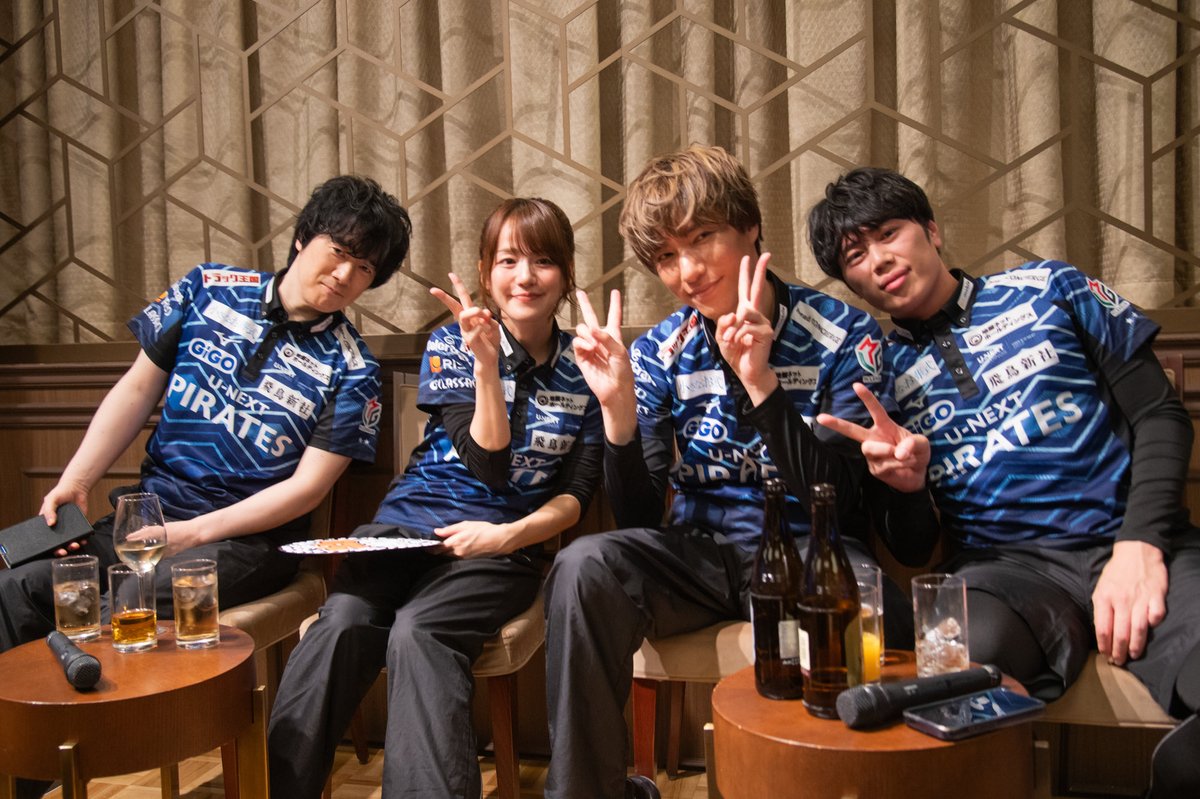 supatechi's tweet photo. 最後のパイレーツ感謝祭が終わりました。８年分の感謝を伝えられたかはわかりませんが、とても暖かく楽しい会でした。来てくれたみなさんありがとうございました！
#パイレーツ感謝祭　で検索して見つけた写真などをお借りしました。
よく描けたオレガースタンプで埋まったのは嬉しいね。

私のU-NEXT Piratesの選手としての活動はこれで終了になります。今まで応援してくれた方々、U-NEXT、選手、スポンサー、各チーム、Ｍリーグ機構、その他関わってくれた沢山の皆様本当にありがとうございました。

今後も麻将連合の選手として、麻雀プロとして、麻雀のために色々がんばっていきます！