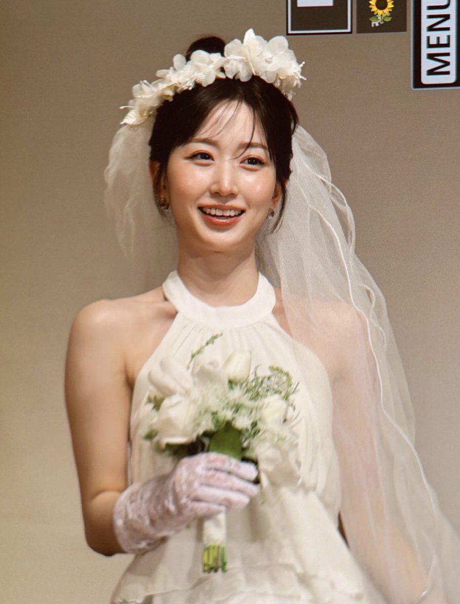 502woni's tweet photo. brides haely today… https://t.co/YOZOeSTwoo