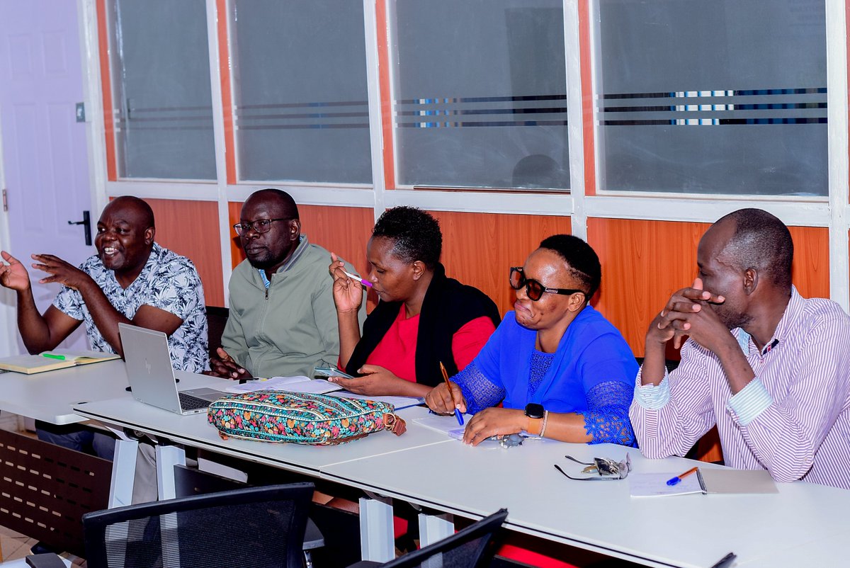 RHARK7's tweet photo. @TICAH_KE @themamanetwork @FemnetProg @kmetkenya @MoH_DRMH @HennetKenya @ReproRightsAFR @Zamara_fdn @hivosroea With #UnsafeAbortion being 1 of the leading causes of maternal mortality among young women in Siaya, we discussed strengthening efforts to disseminate the #2025PAC Guide to improve service provider attitudes &amp; promote timely, informed care-seeking attitude
https://t.co/rmpvd4K49U https://t.co/RDbCWOTMmA