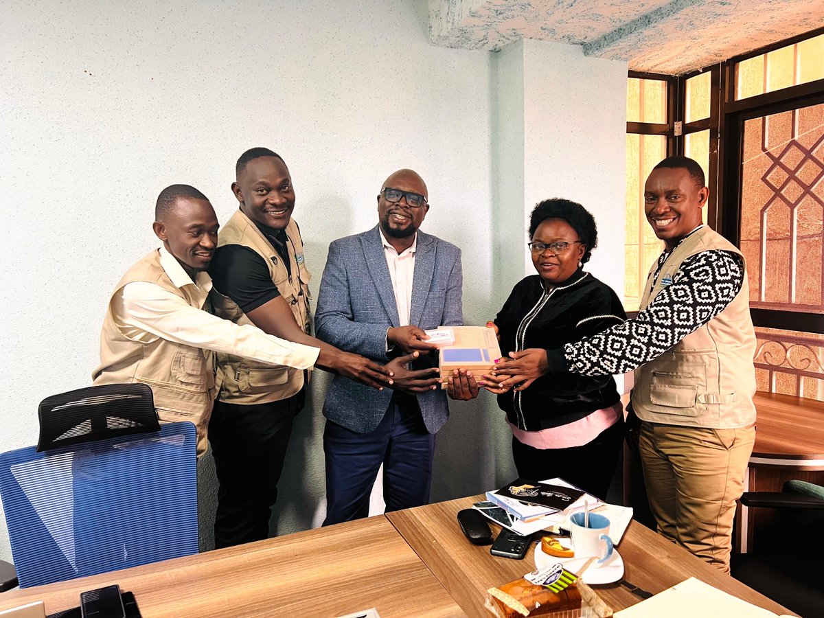 michaelmaseruka's tweet photo. It was a pleasure visiting @KEWASNET , @gjenge_makers , @CEPCOM_CEM among others. We learnt alot from them and we hope to emulate their excellent service in our upcoming WASH projects at @CIDIUganda https://t.co/cC0ZKLZXtN