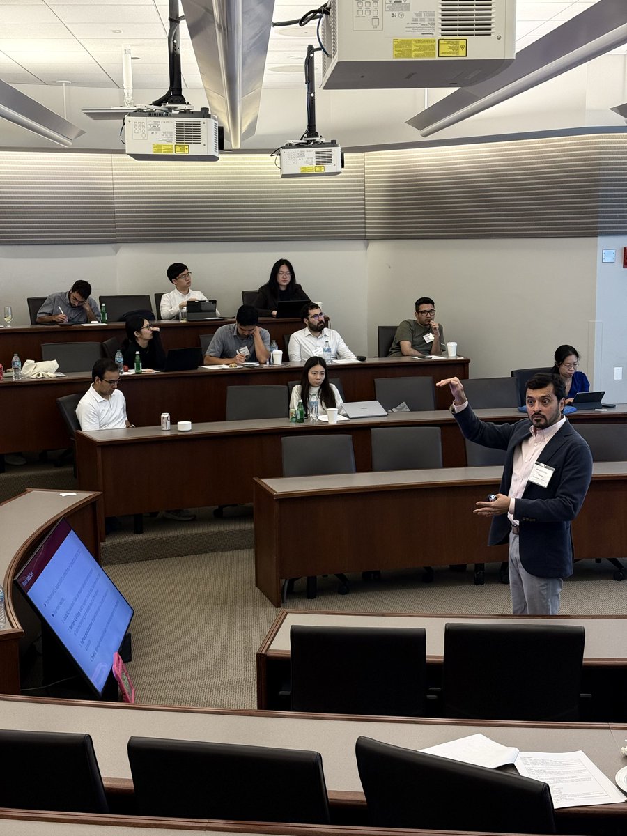 MFRProgram's tweet photo. Next speaker is @profsufi (UChicago) presenting, "Finance and Structural Transformation of the Economy: An Intangible Question." #MFRSummerSession #MacroFinance #EconTwitter https://t.co/HpPP6VgiZW