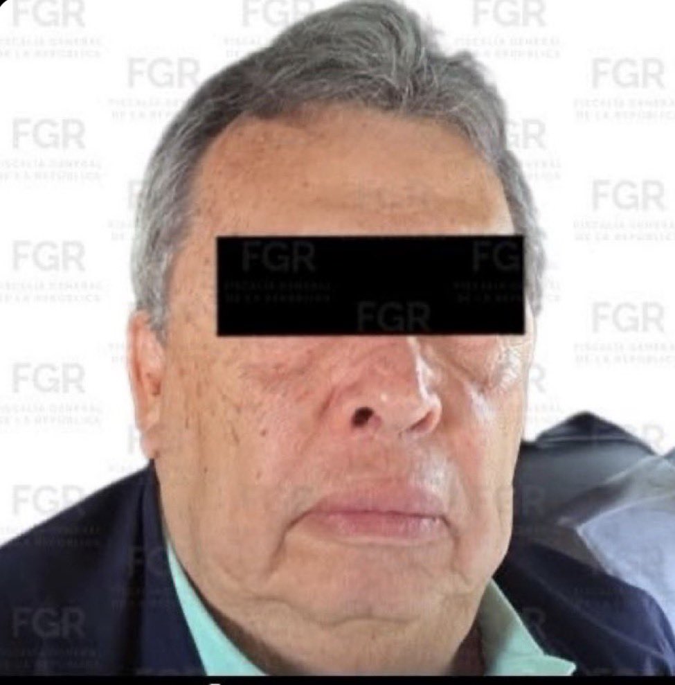 beltrandelrio's tweet photo. Detenido, el ex gobernador de Guerrero Ángel Aguirre Rivero. 

Según la FGR, habría participado en el ocultamiento de evidencias del caso Ayotzinapa. 

Ojalá que haya sustancia en esa detención, y no sea sólo porque es un ex gobernador y porque viene septiembre. https://t.co/KyS9F1Fq5U