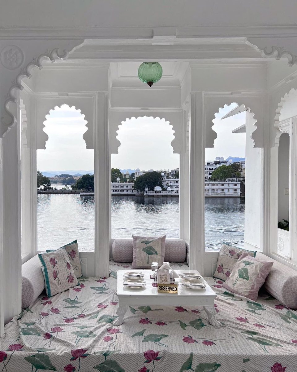 the_conqueror56's tweet photo. The White of Udaipur. https://t.co/LWM0aN2Z7m