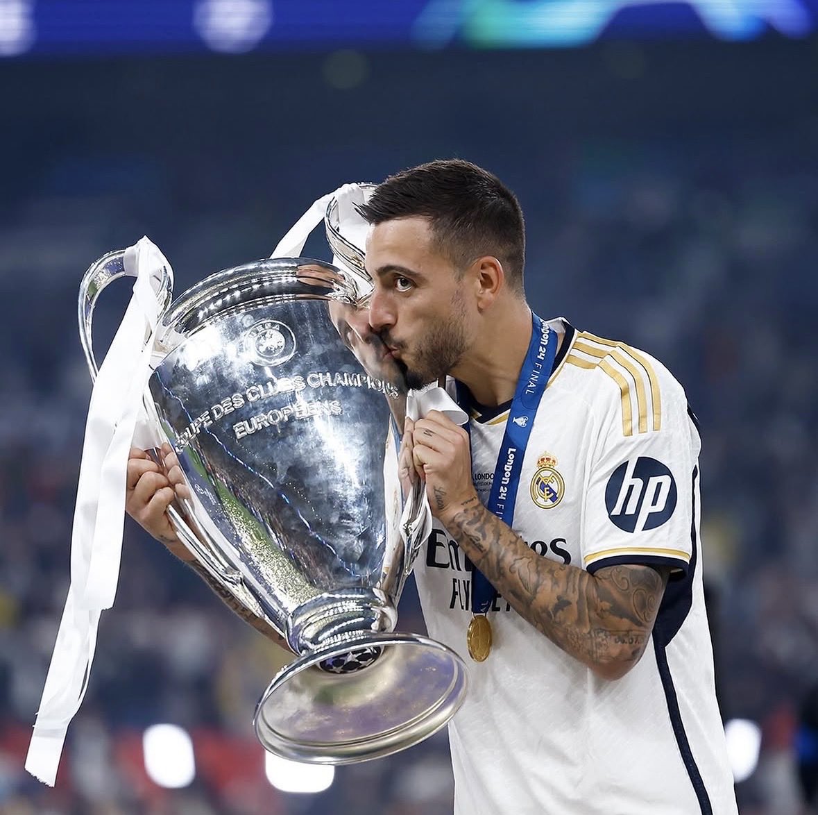 FCPortoFrench's tweet photo. Le FC Porto a écarté la piste Joselu. 🇪🇸

L’attaquant espagnol de 36 ans, libre après son départ d’Al-Gharafa (Qatar), avait été annoncé comme une cible du Dragão. Mais la SAD a étudié le dossier et décidé de ne pas avancer, préférant explorer d’autres options.

(🗞️ Marca) https://t.co/KLj2GjW4uF
